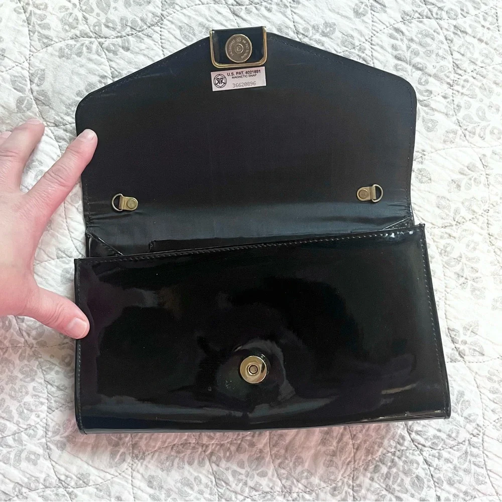 OS Vintage Envelope Style Black Patent Clutch Triangle Clasp